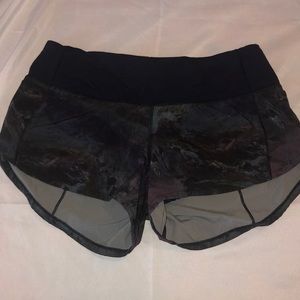 Lululemon speed up short 2.5”